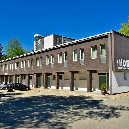 Sázava Hotel Sazavsky Ostrov מראה חיצוני תמונה