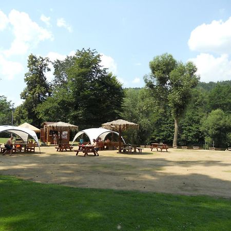 Sázava Hotel Sazavsky Ostrov מראה חיצוני תמונה
