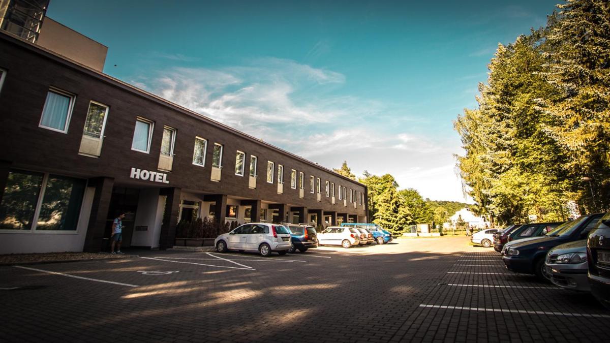 Sázava Hotel Sazavsky Ostrov מראה חיצוני תמונה