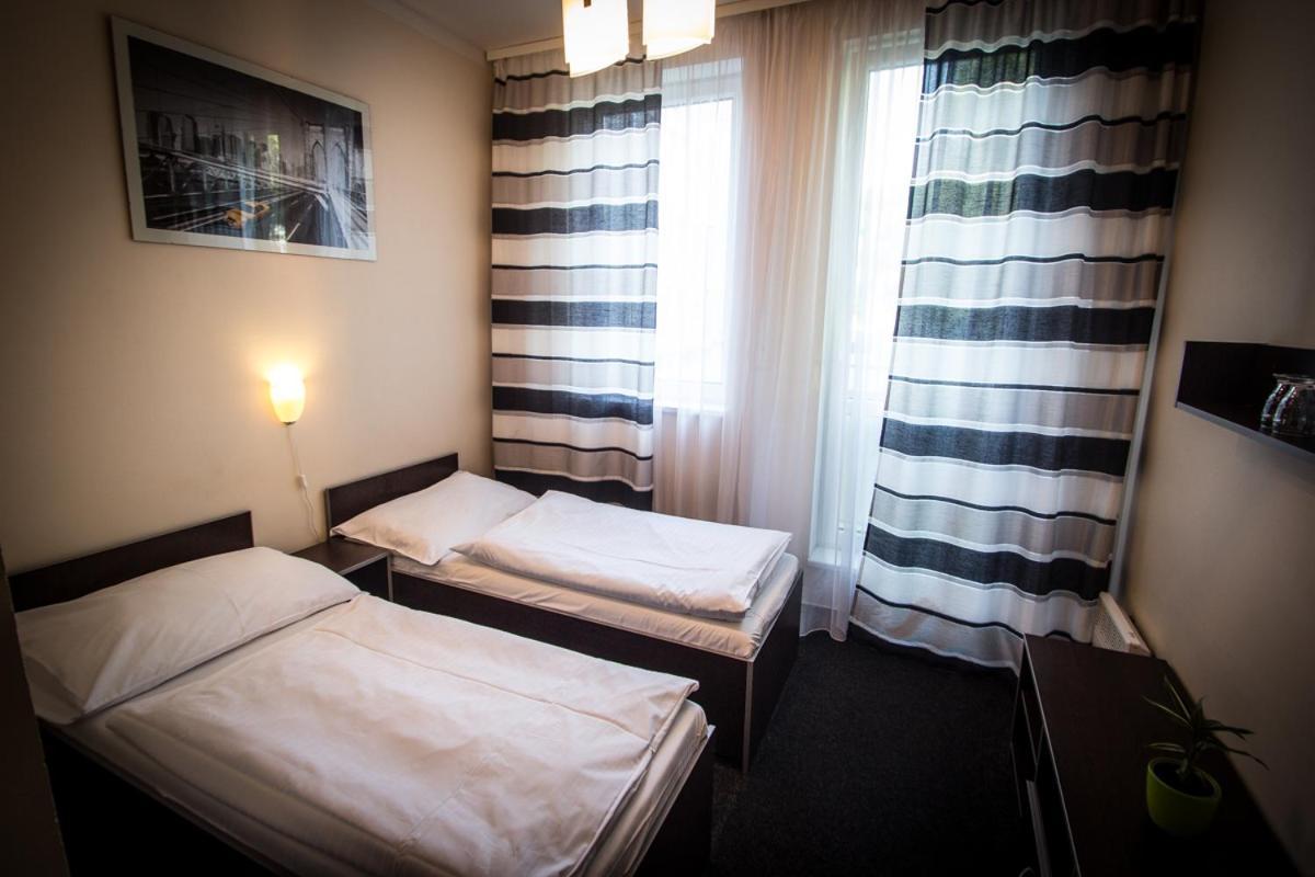Sázava Hotel Sazavsky Ostrov מראה חיצוני תמונה