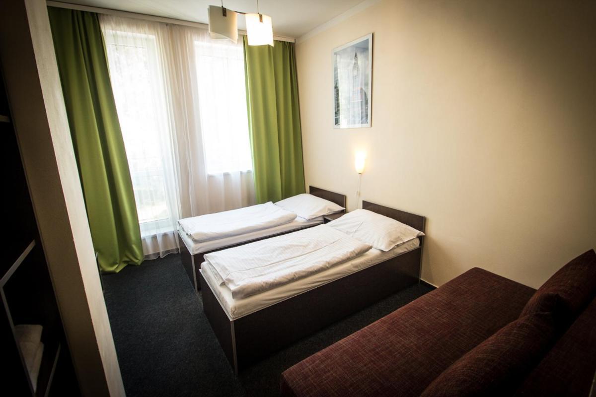 Sázava Hotel Sazavsky Ostrov מראה חיצוני תמונה